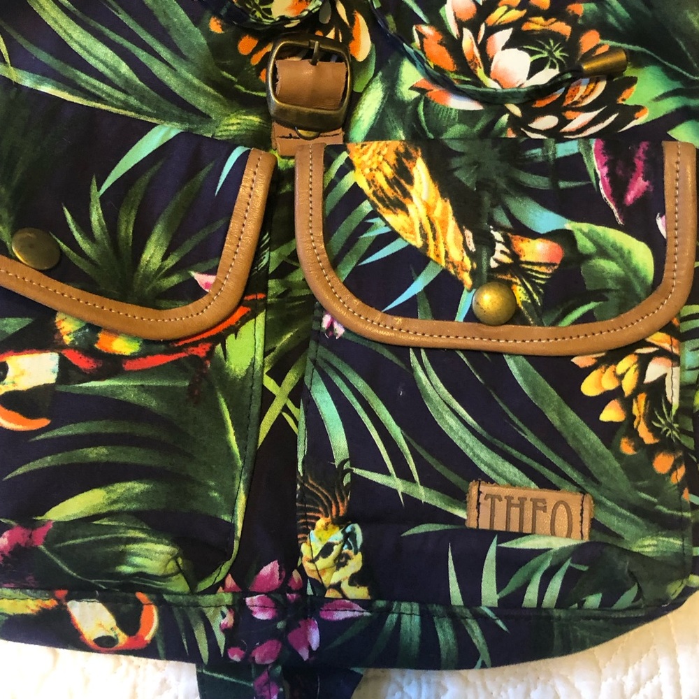 Tropical Backpack - Picture 6 of 11